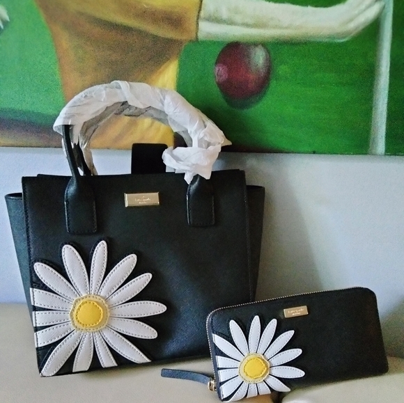 kate spade Handbags - NWT Kate Spade Down the Rabbit 🐇 hole Bag Only